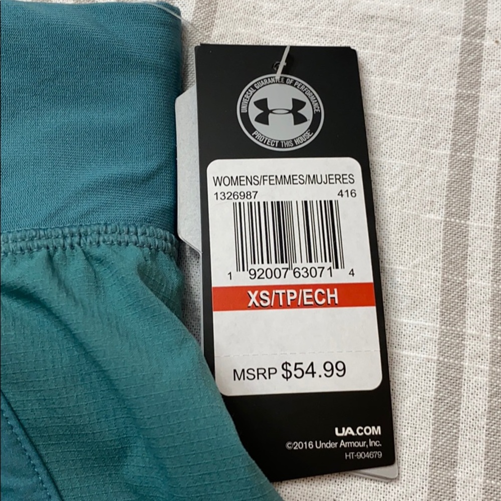 Under Armour fitted HeatGear Shorts XS NWT - Picture 3 of 8